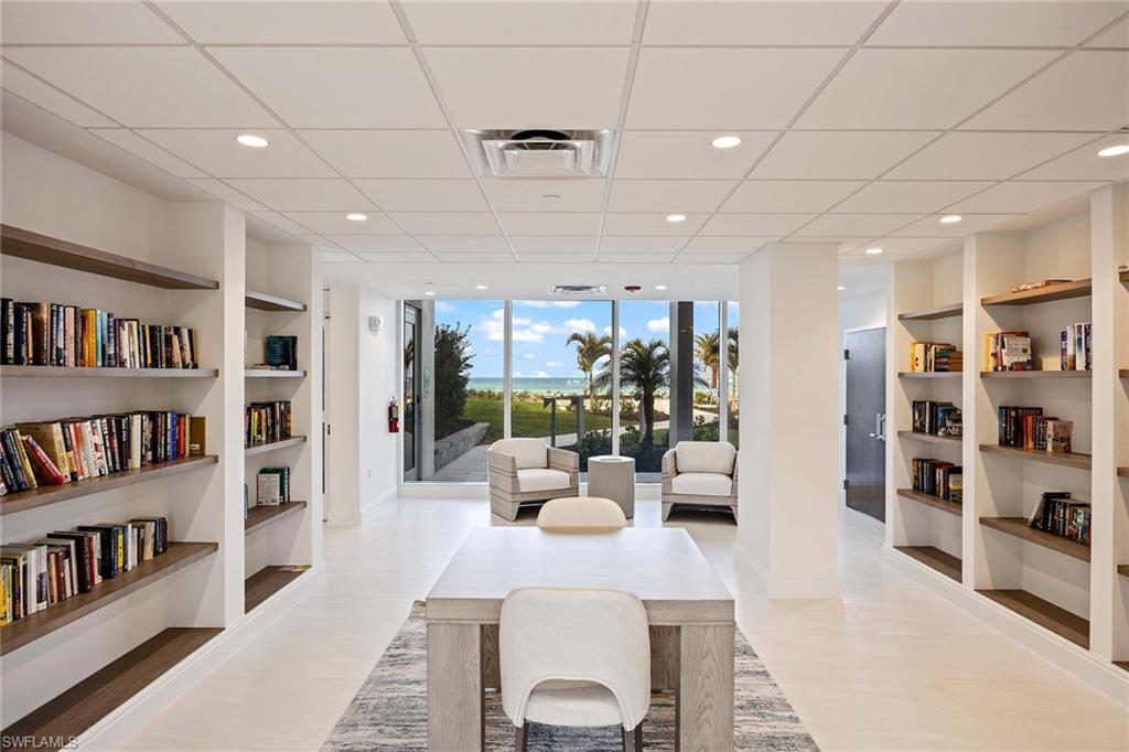 NAPLES CONTINENTAL - Residential