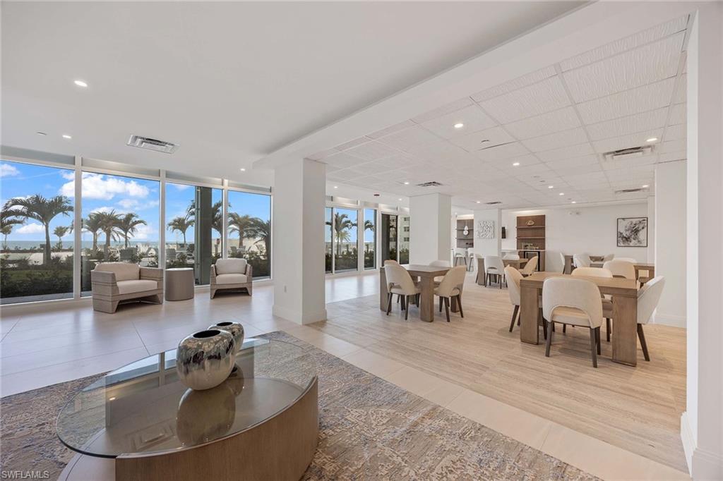 NAPLES CONTINENTAL - Residential