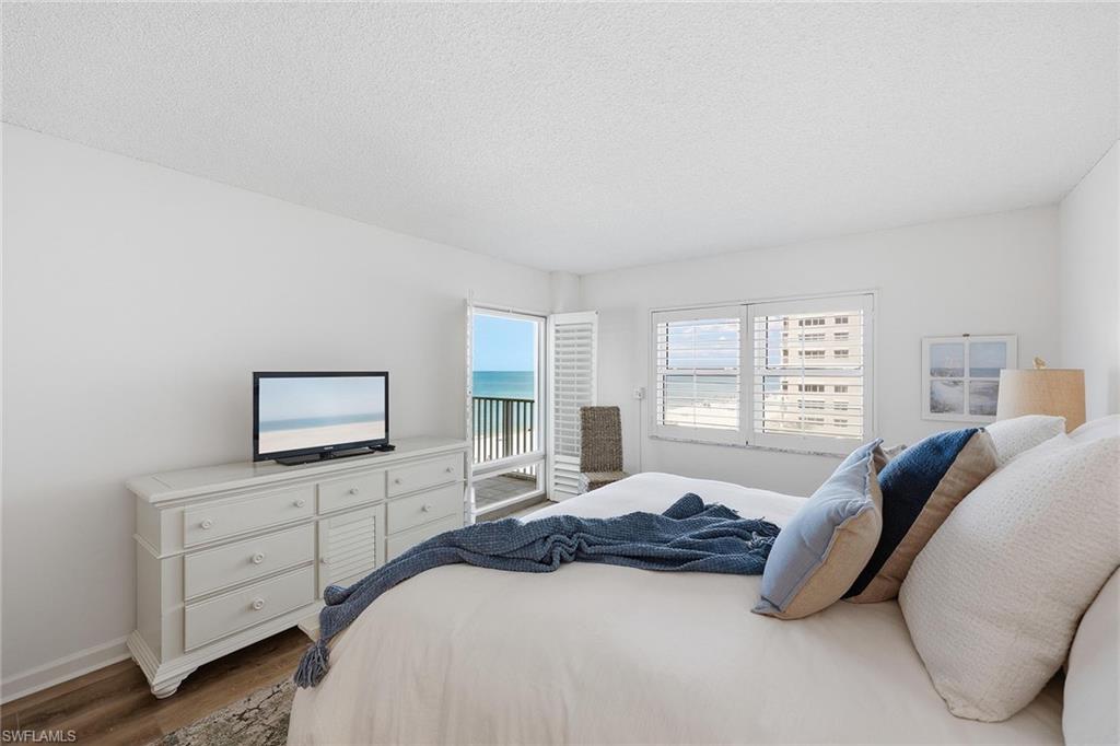 NAPLES CONTINENTAL - Residential