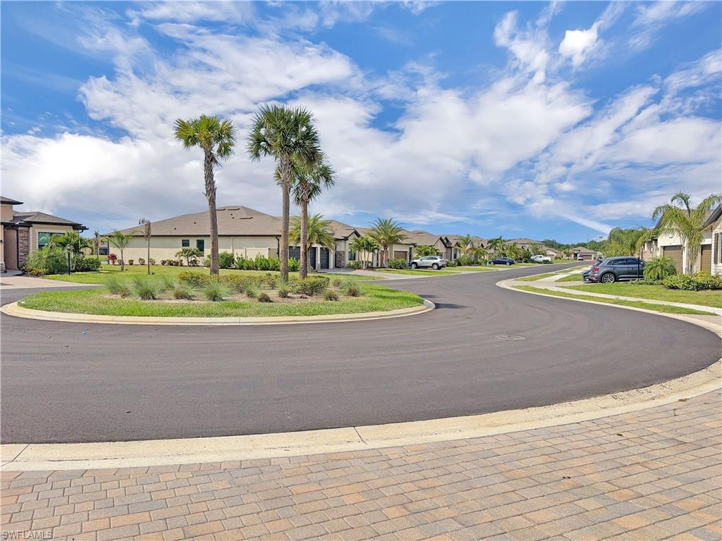 PORTICO - Residential