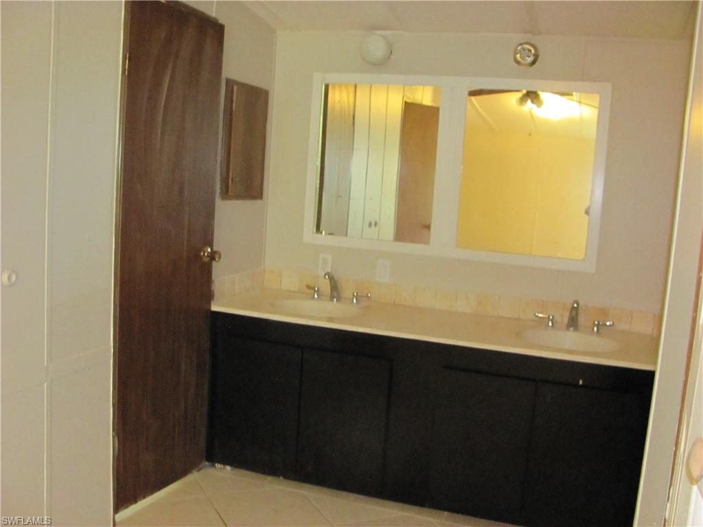 SUNCOAST ESTATE - Residential