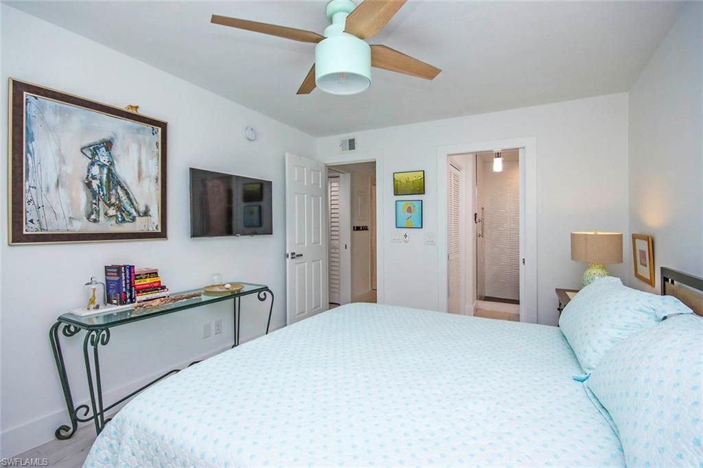 CAPTAINS WALK - Residential