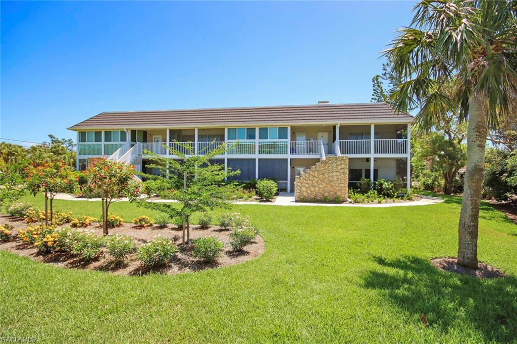 CAPTAINS WALK - Residential