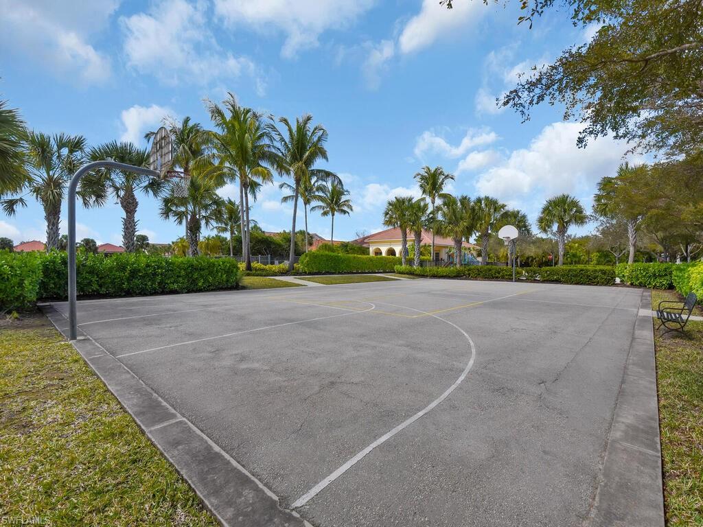 MANCHESTER SQUARE - Residential