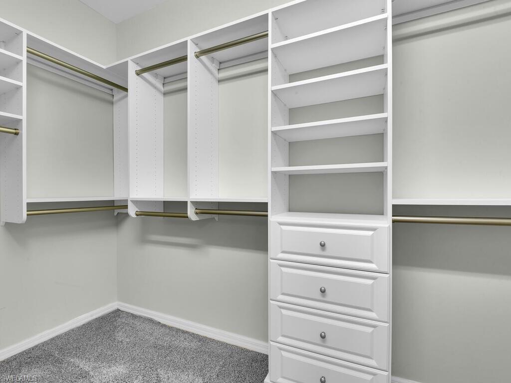 MANCHESTER SQUARE - Residential