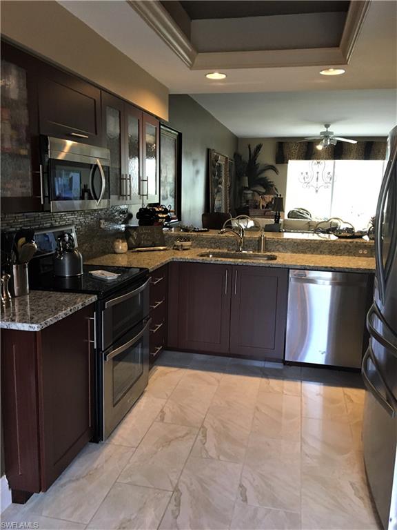 OLDE HICKORY GOLF & COUNTRY CLUB - Residential