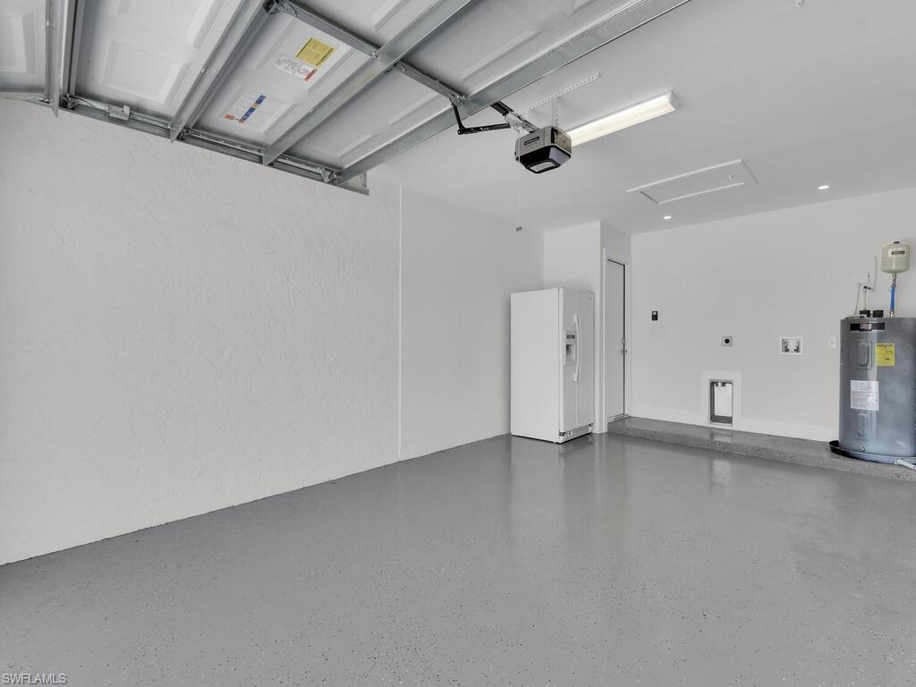 GOLDEN GATE CITY - Residential