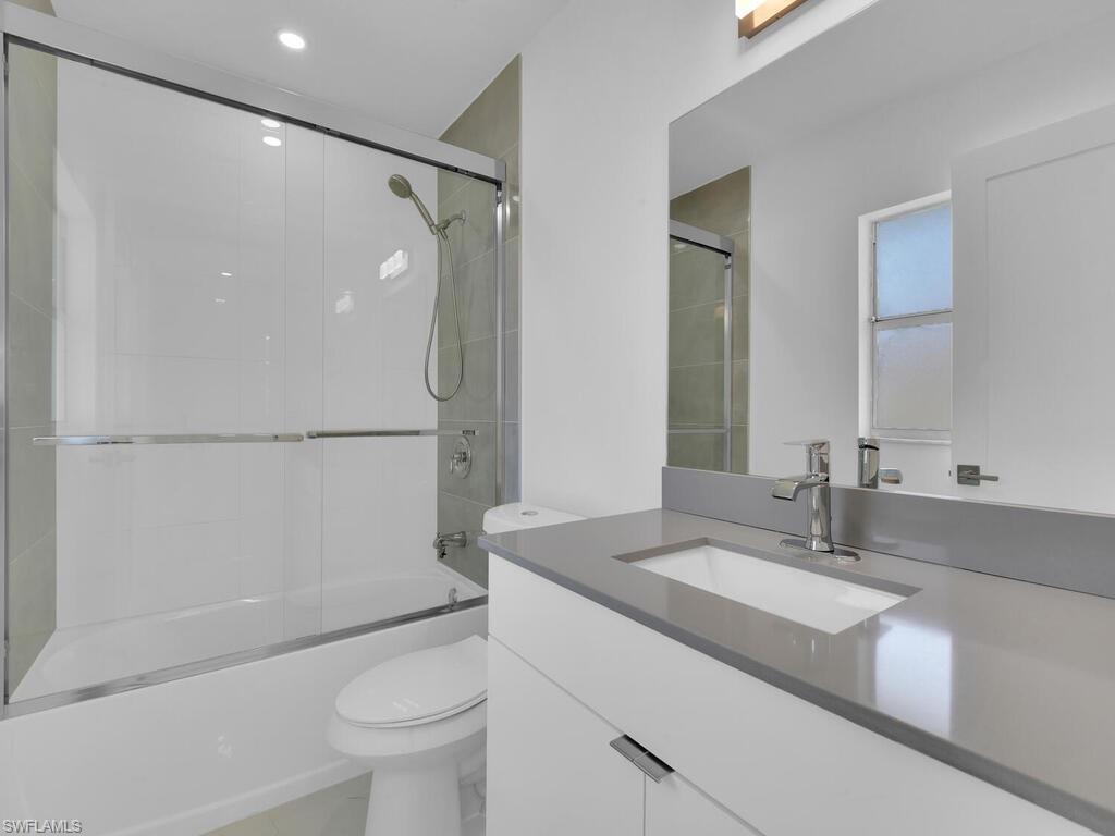 GOLDEN GATE CITY - Residential