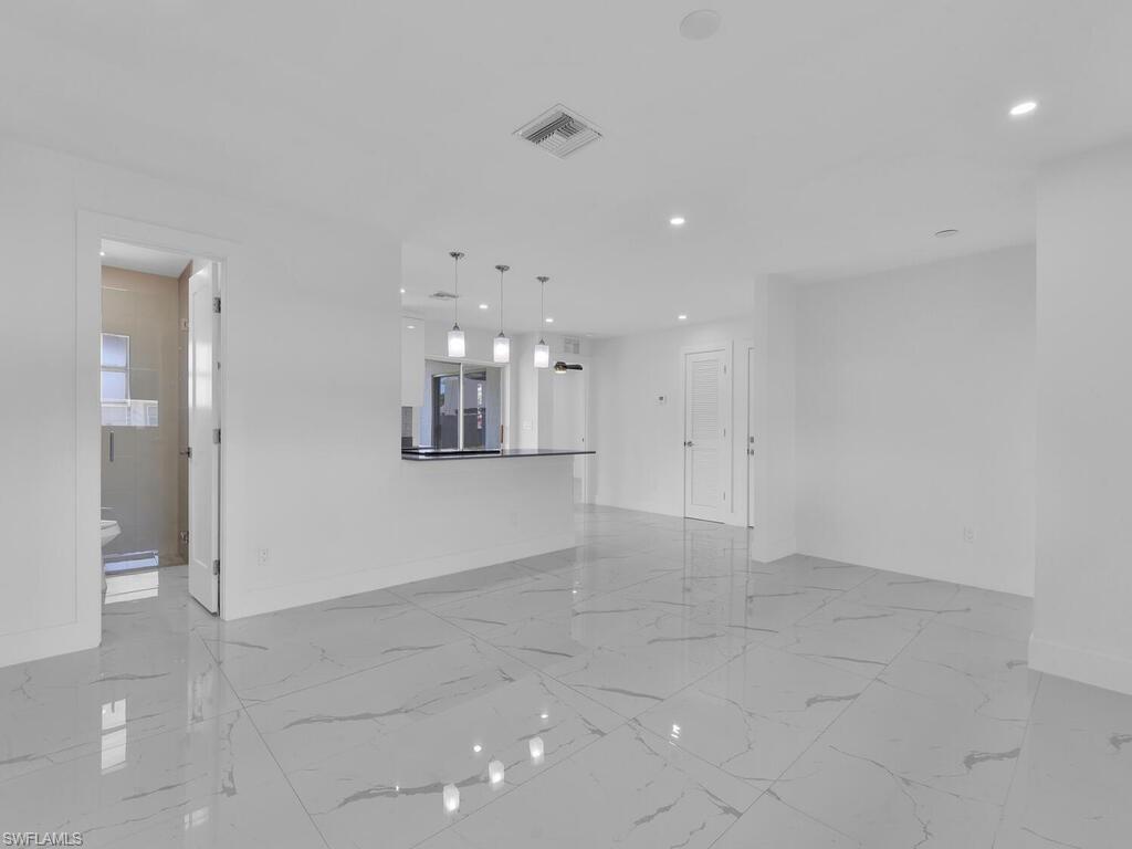 GOLDEN GATE CITY - Residential