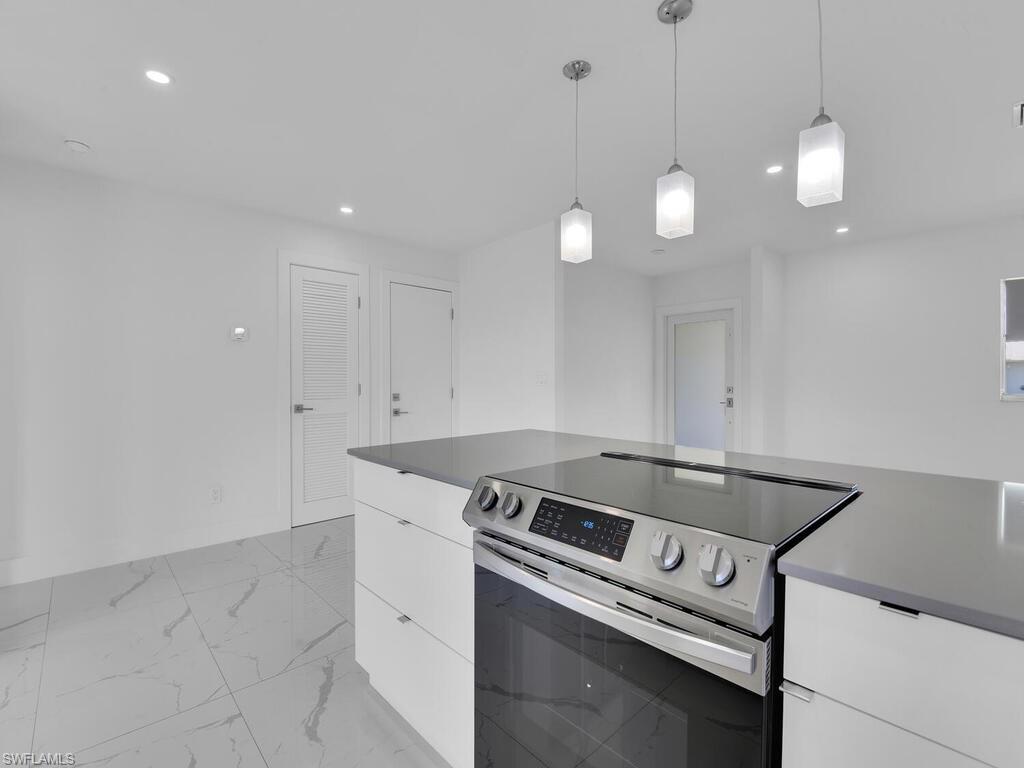 GOLDEN GATE CITY - Residential