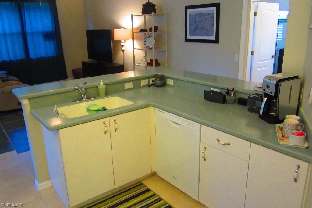 LAUREL OAKS - Residential