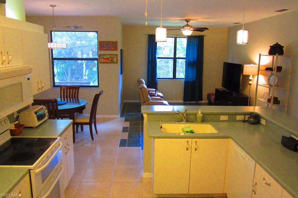 LAUREL OAKS - Residential