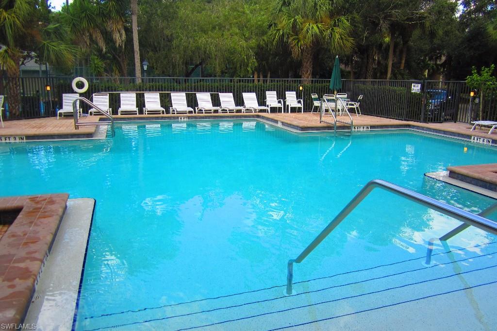 LAUREL OAKS - Residential