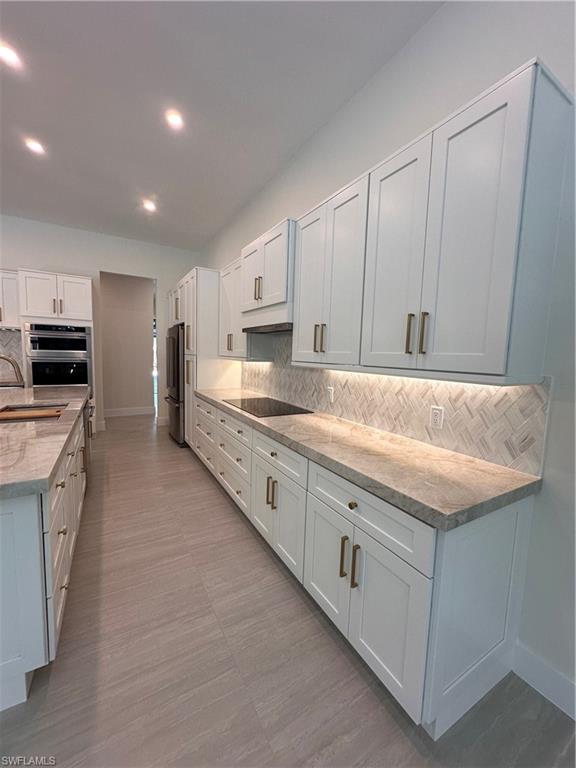 GOLDEN GATE ESTATES - Residential