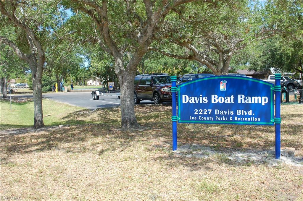 FORT MYERS SHORES - Residential