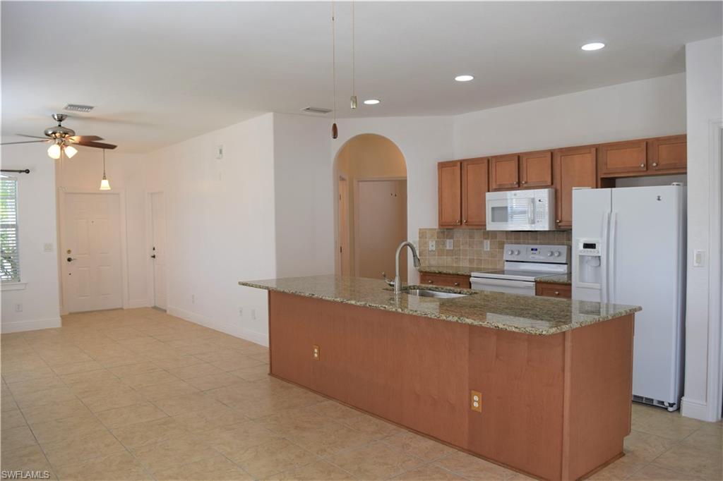 FORT MYERS SHORES - Residential