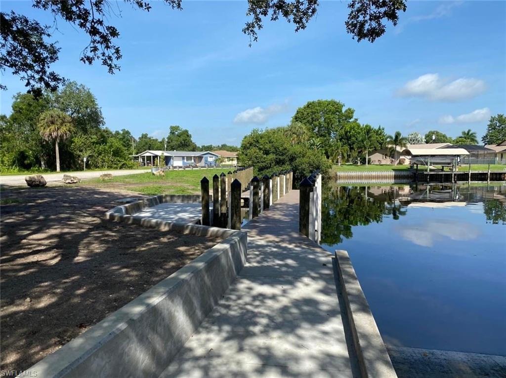 FORT MYERS SHORES - Residential