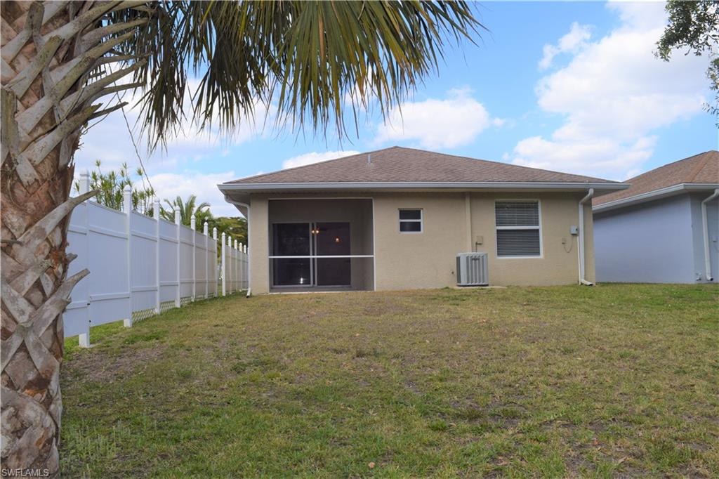FORT MYERS SHORES - Residential