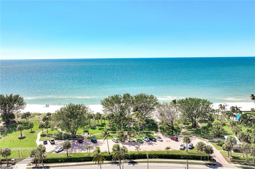 2000 Alamanda DR 104