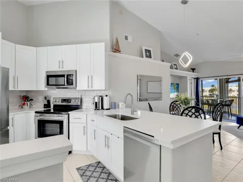 1101 Sweetwater Ln Unit 1204, Naples, FL 34110 - #: 225010485