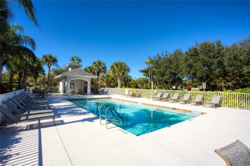 LAKESIDE GREEN - Residential