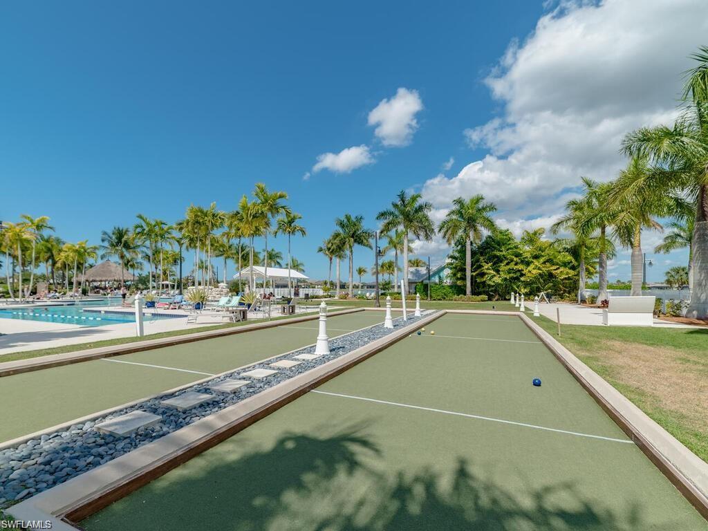 CRANE POINT - Residential