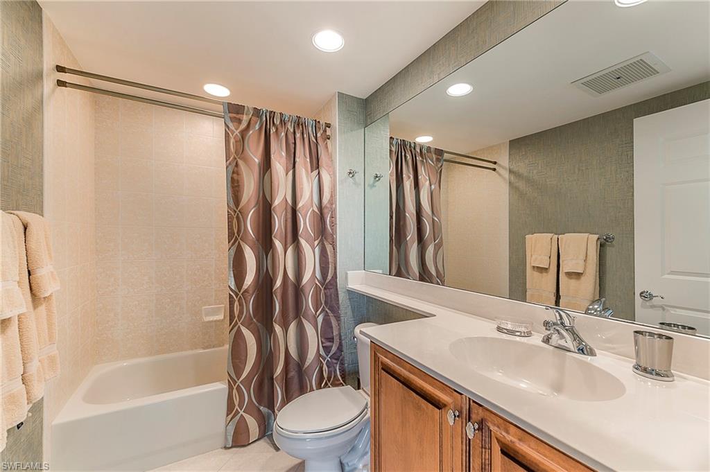 VENTANAS AT TIBURON - Residential