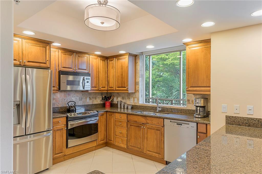 VENTANAS AT TIBURON - Residential