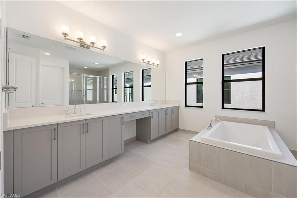 RIVERCREEK IN ESTERO - Residential