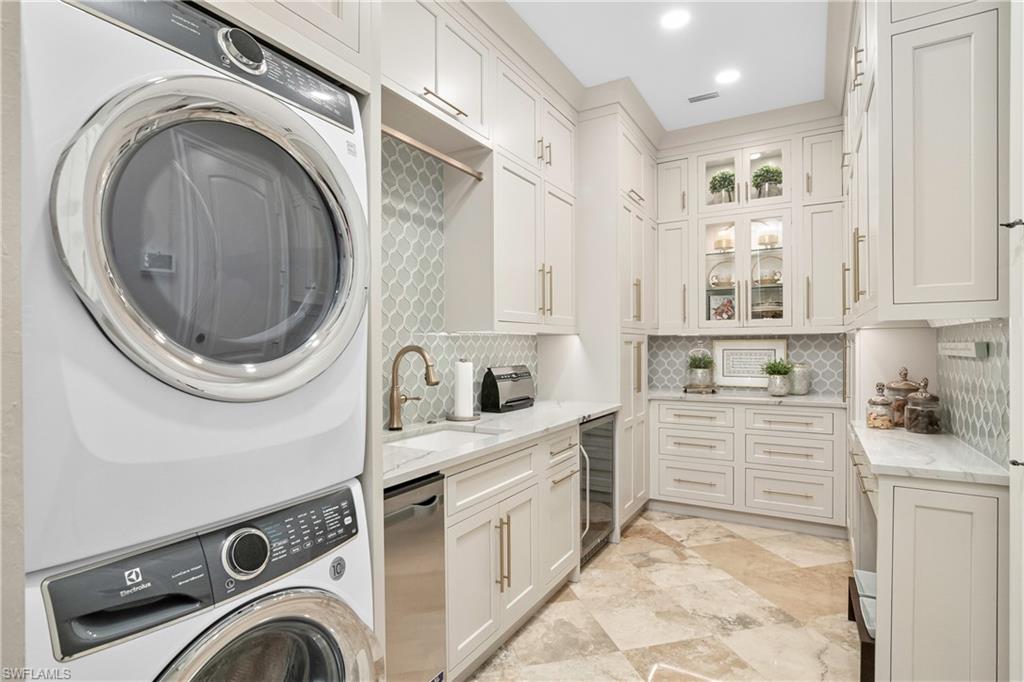 MAGNOLIA BEND - Residential