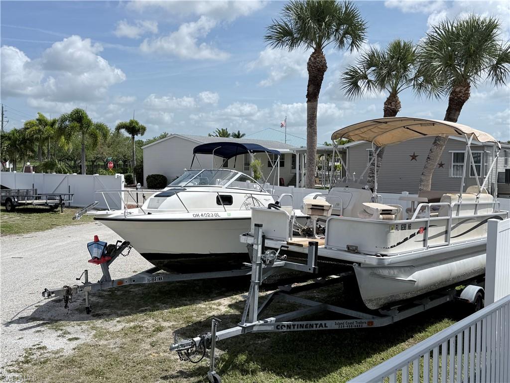 WINDMILL VILLAGE - Residential