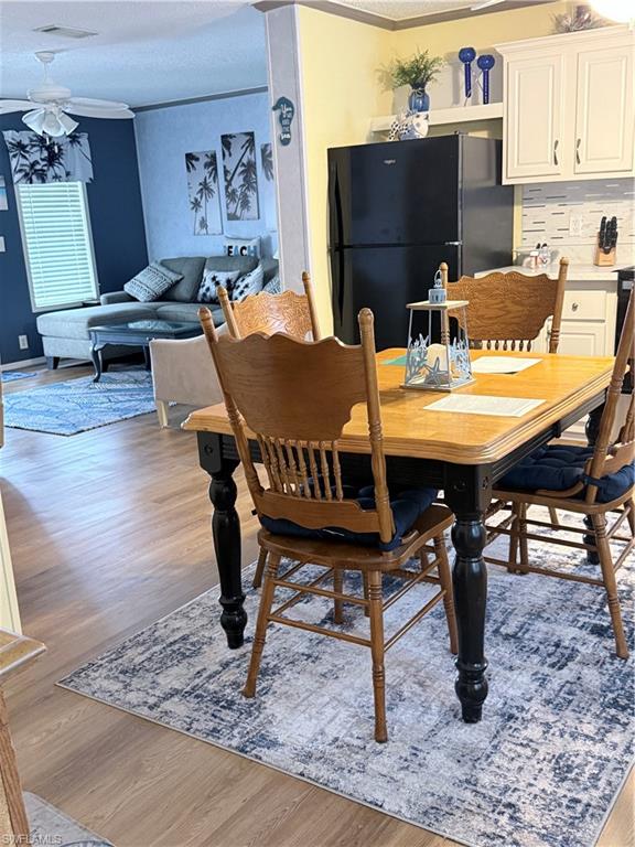 WINDMILL VILLAGE - Residential