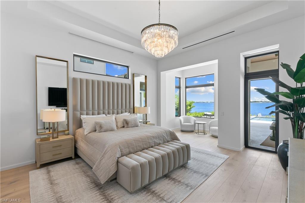 EDGEWATER - Residential