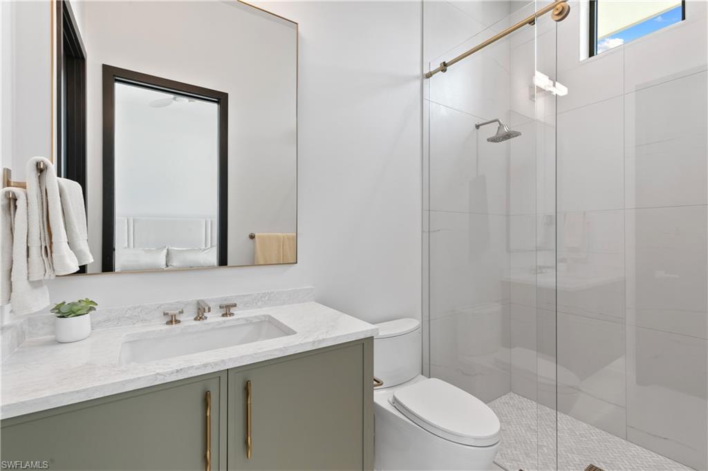 EDGEWATER - Residential