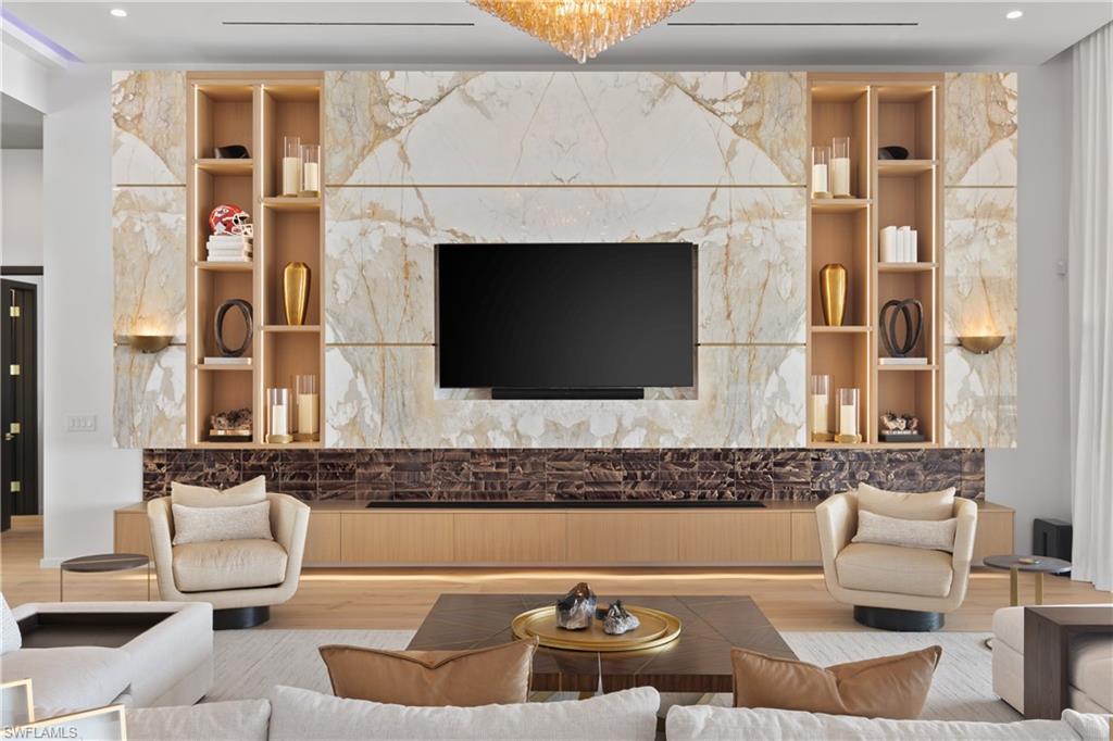 EDGEWATER - Residential