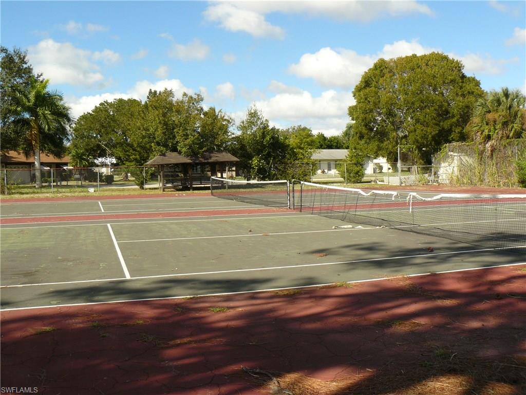 FOXMOOR CONDO - Residential