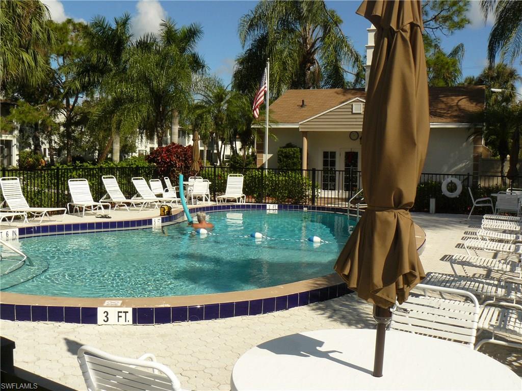 FOXMOOR CONDO - Residential