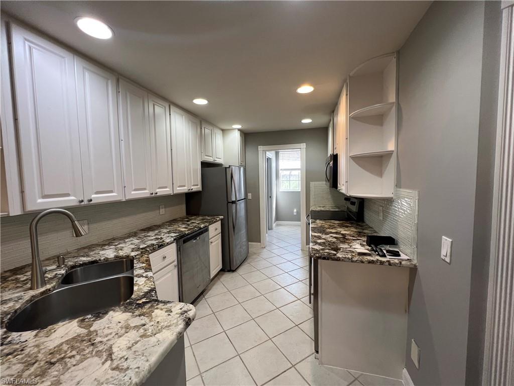 THE COVE - Residential Lease