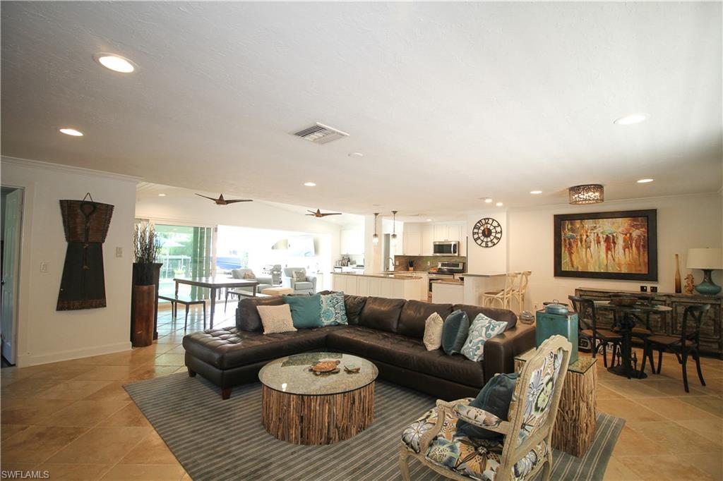 ROYAL HARBOR - Residential Lease