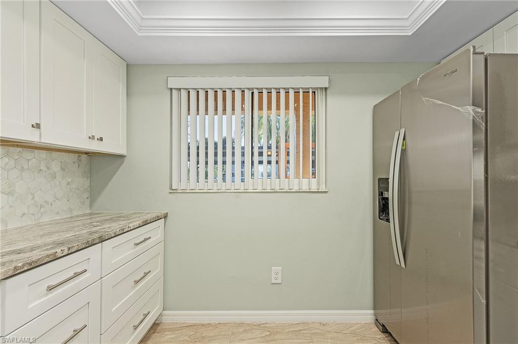 ROYAL WOODS - Residential