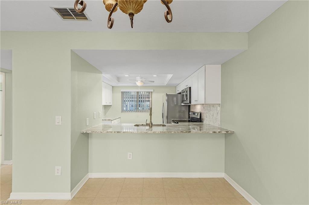 ROYAL WOODS - Residential