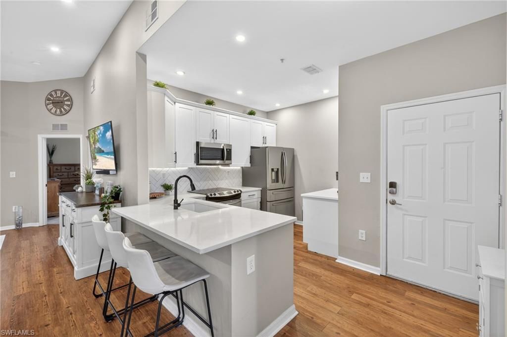 Photo of 15420 Bellamar CIR #3123, FORT MYERS, FL 33908 (MLS # 226021141)
