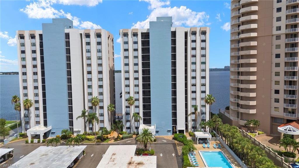 SUNSET VISTA - Residential