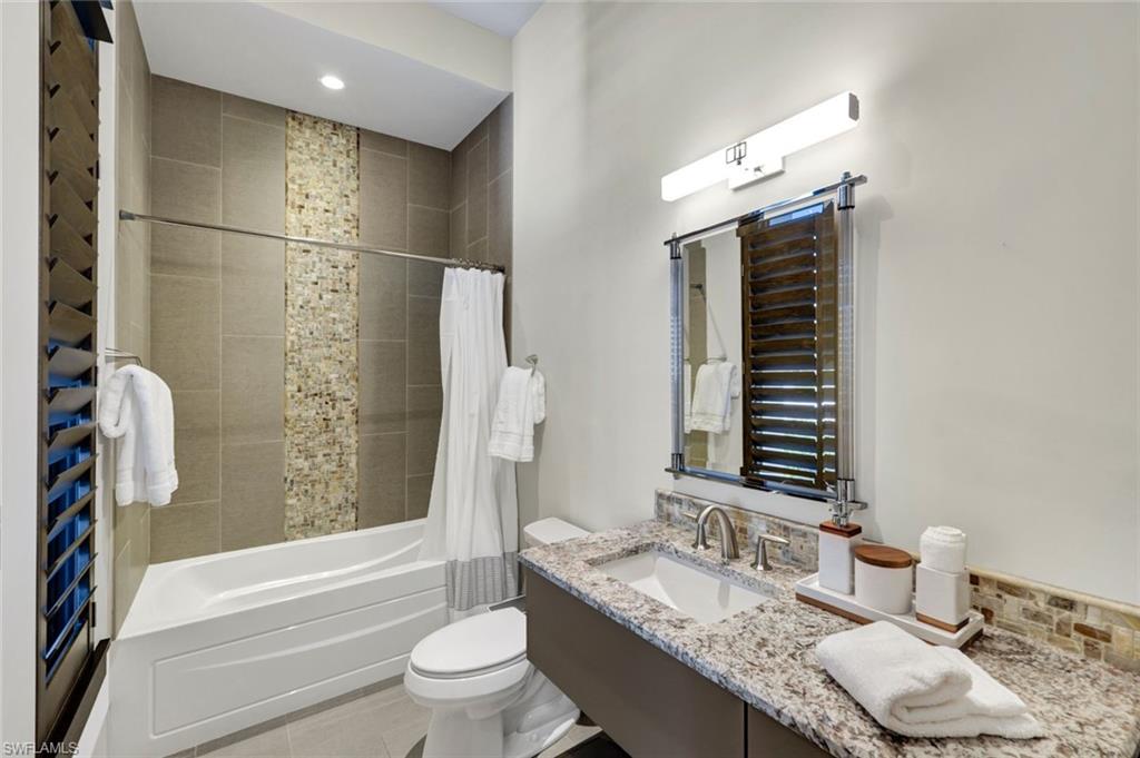 QUAIL WEST - Residential