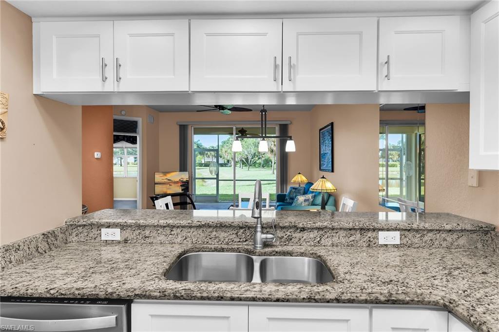 SUNSET CAY LAKES - Residential