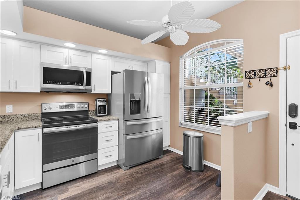 SUNSET CAY LAKES - Residential