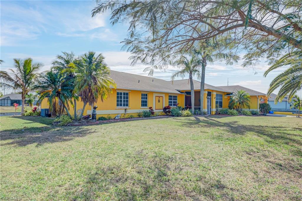 CAPE CORAL - Residential