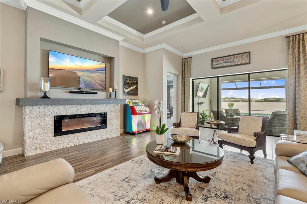 CORKSCREW SHORES - Residential