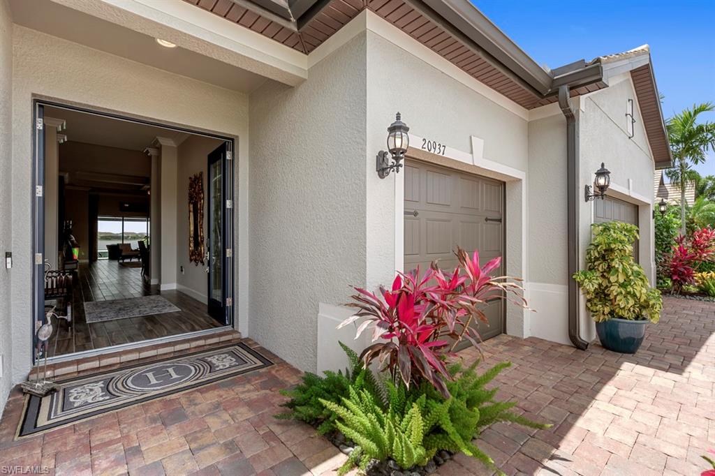 CORKSCREW SHORES - Residential