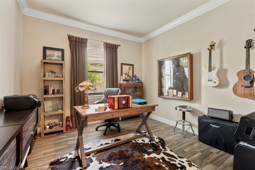 CORKSCREW SHORES - Residential